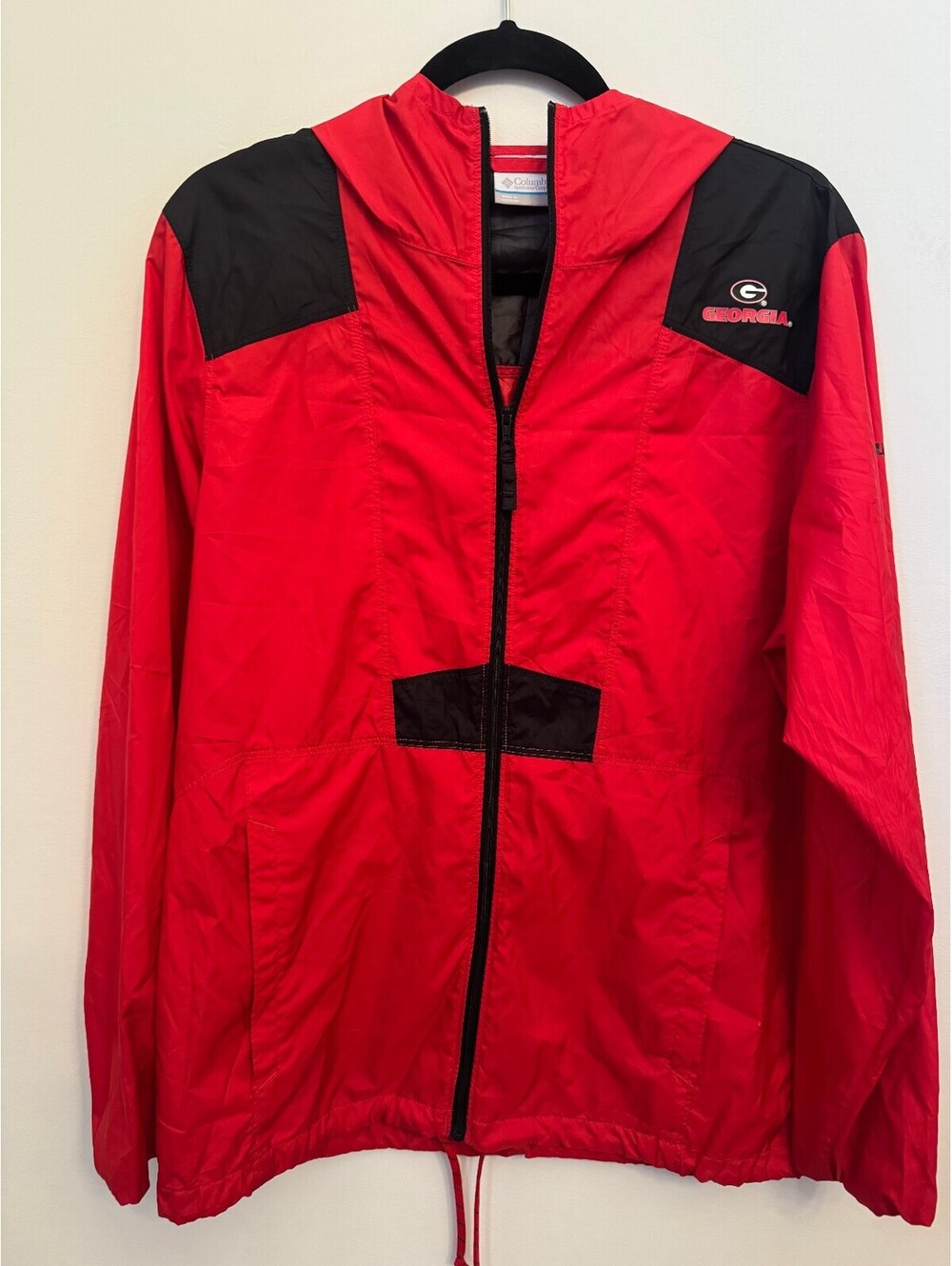 Columbia Sportswear red and black hooded windbreaker jacket size S